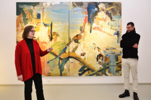 Kuratorin Elisabeth Heil mit dem aus dem Irak stammenden Künstler Musafer Qassim, lebt heute in Leipzig Kuratorin Elisabeth Heil mit dem aus dem Irak stammenden Künstler Musafer Qassim, lebt heute in Leipzig.