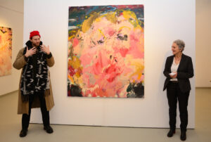 Tamim Sibai aus Syrien stammend lebt heute in Berlin - mit Monika Ebertowski Tamim Sibai aus Syrien stammend, lebt heute in Berlin - mit Geschäftsführerin Monika Ebertowski.