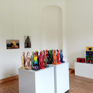 bf044504-8d42-4a1f-a2bc-d1f918727a4f