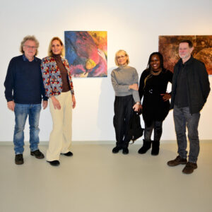 WhatsApp Image 2024-12-20 at 13.11.25 Bernd Baldus, Aleksandra und Eva Lukaszewicz, Sängerin Joy Wendo und als Gast der Künstler Siegfried Räth (von links).