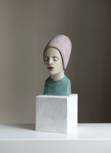 Annette Meincke-Nagy, Daydreamer VI, 2024, 43x15x16,5 cm (Fotos: VG Bild Kunst) Annette Meincke-Nagy, Daydreamer VI, 2024, 43x15x16,5 cm (Fotos: VG Bild Kunst)