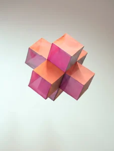 Sheila Furlan, Floating Colour Cubes Nr. 2, 2026, 75x75x75 cm (VG Bild Kunst)
