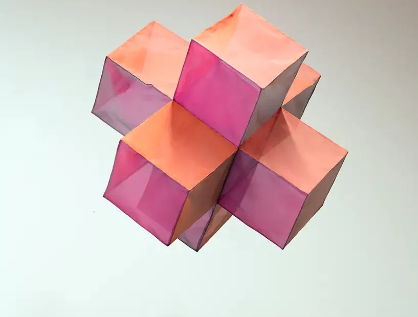 Sheila Furlan, Floating Colour Cubes Nr. 2, 2026, 75x75x75 cm (VG Bild Kunst)