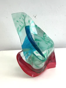 Paul Schwer, Baozi 2, 2026, Pigmente, Siebdrucklack, Siebdruck auf Plexiglas, ca. 50x36x32 cm (VG Bild Kunst)